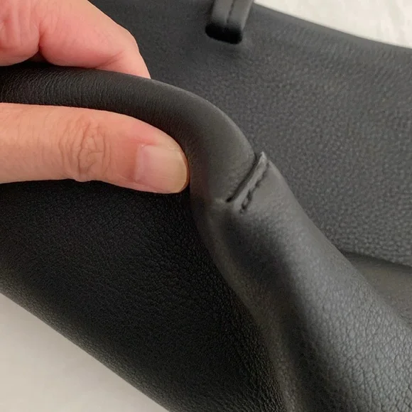 The Row - Picture 6 of 16